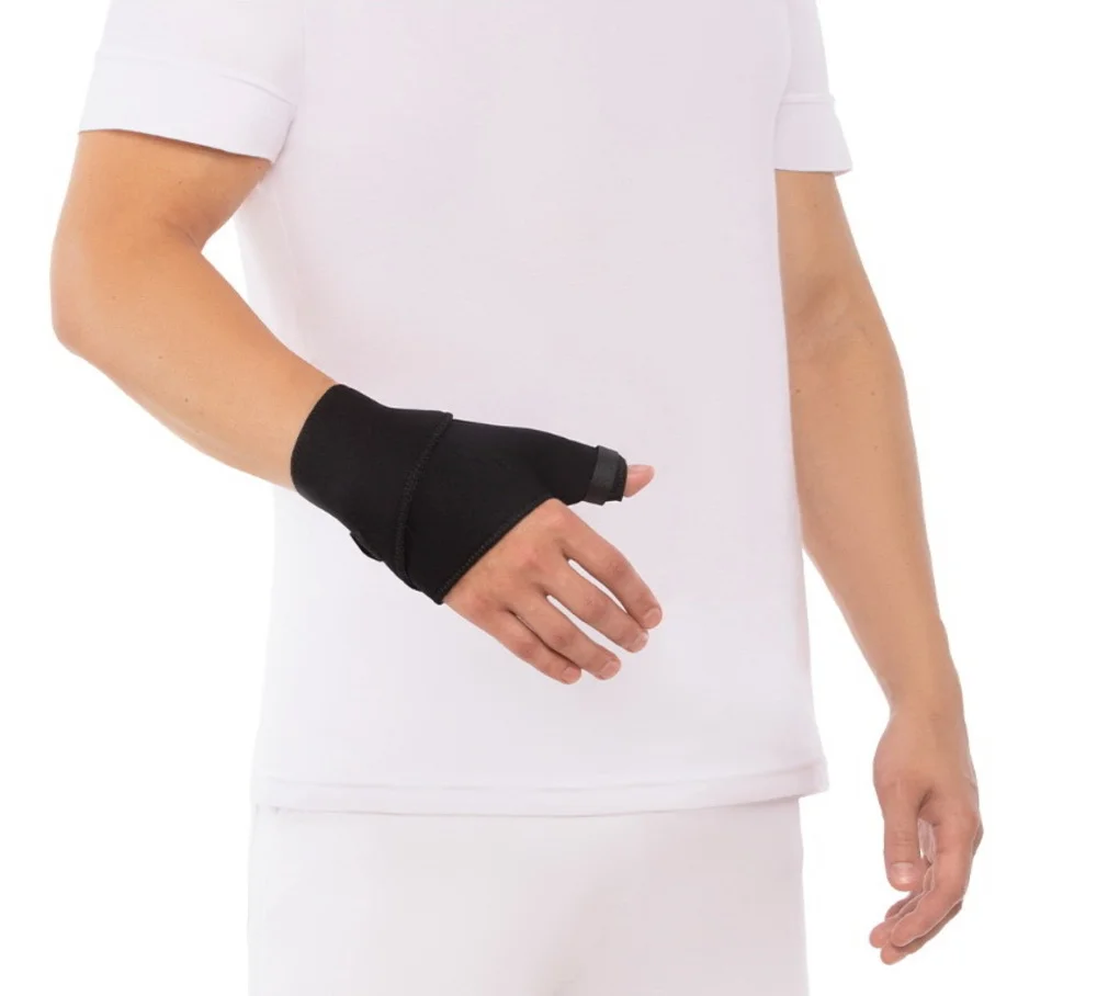 MUÑEQUERA  BOOMERANG C/FLEJE NEOP. M009 T0
